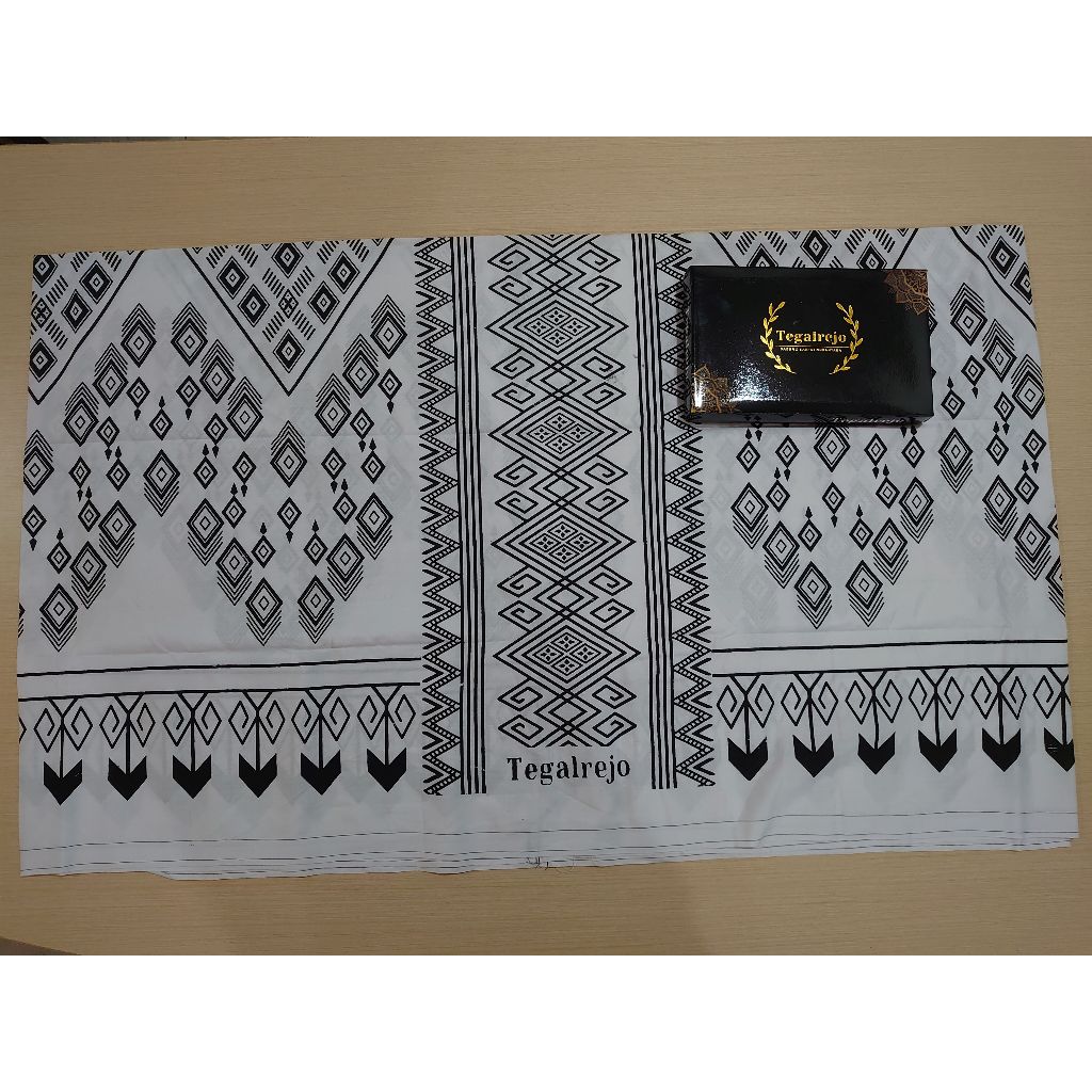 Sarung Tegalrejo Edisi Terbaru Warna Cream