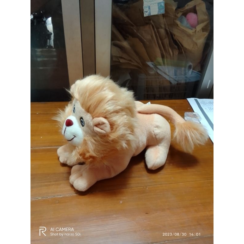 boneka singa ukuran M