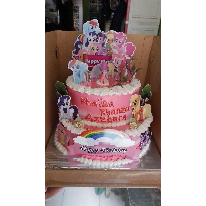 

cake tingkat tema pony/cake tingkat