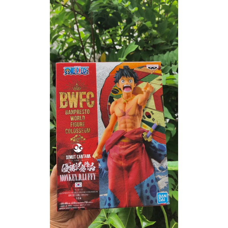 Figure Dxf one piece banpresto