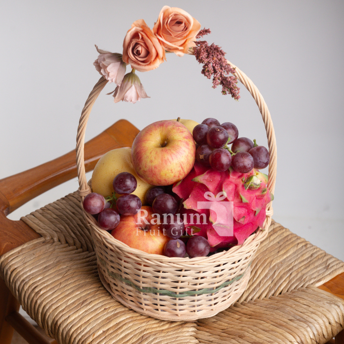 

Hantaran / Hampers / Parcel Buah / Parsel Buah Rosy Basket