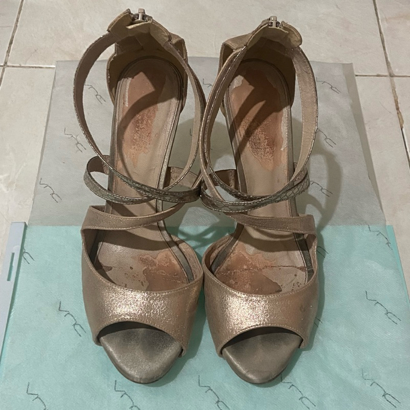 PRELOVED VNC Heels