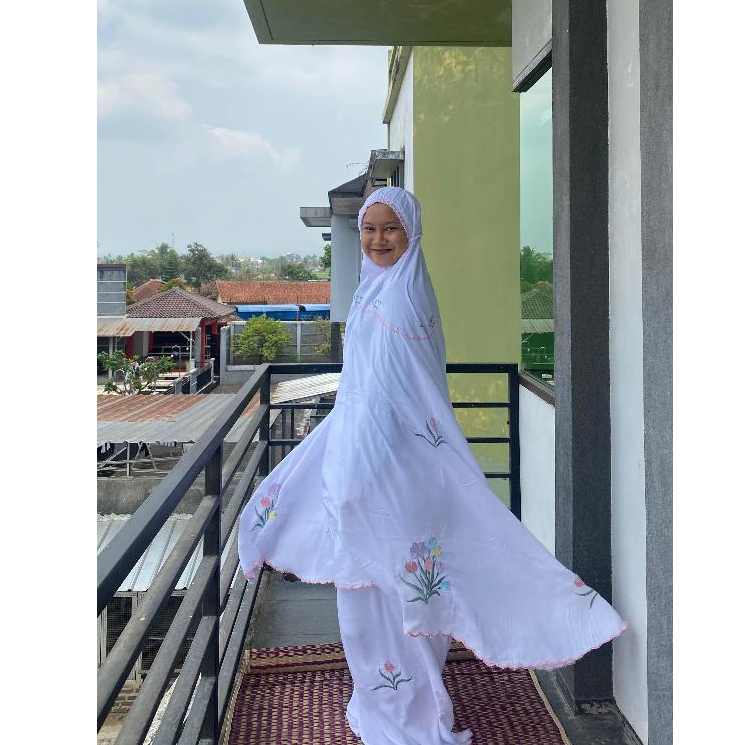 Mukena Dewasa Rayon Premium Motif Bunga Renda Mewah