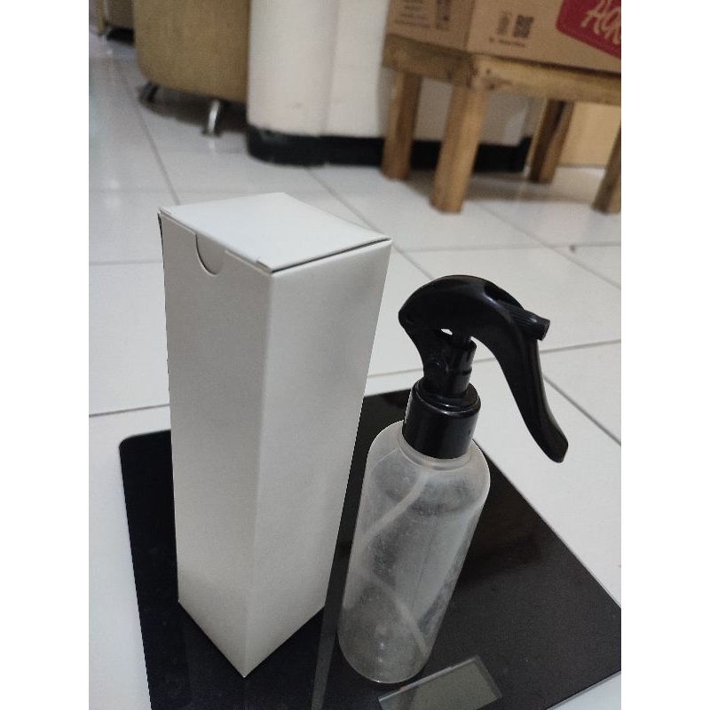 

kardus botol 250ml / kotak 5,5x5,5x21 dus spray / dus botol Spray 250ml / Kemasan Botol polosan / Box putih