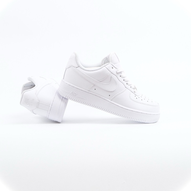 nike airforce white sneakers