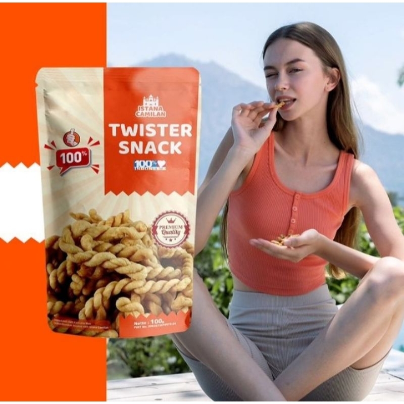 

Twister Snack by Istana Camilan