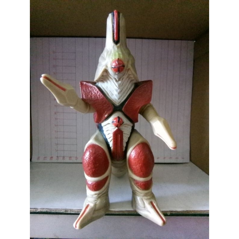 Figure Ultra Monster Ultraman Rukuu Original Bandai 16 Cm