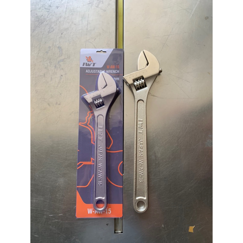 Kunci inggris IWT 15 18 inch SATIN Chrome Vanadium JAPAN SATUAN