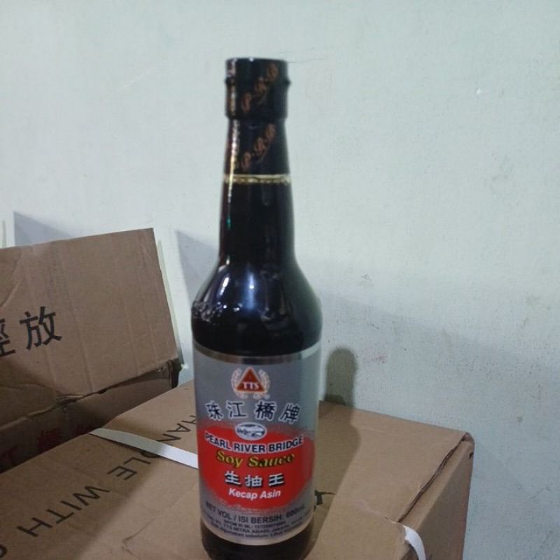 

Kecap Asin Pearl River Bridge 600 ML