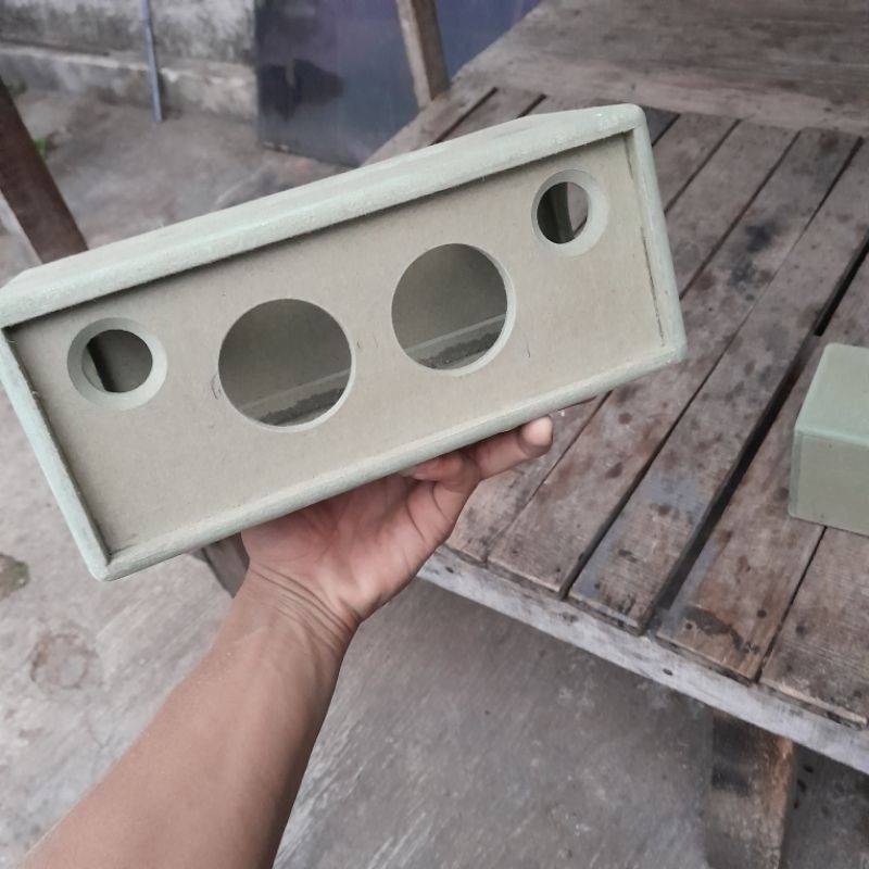 BOX SPEAKER 2,25 INCHI p27xl12xt11,5