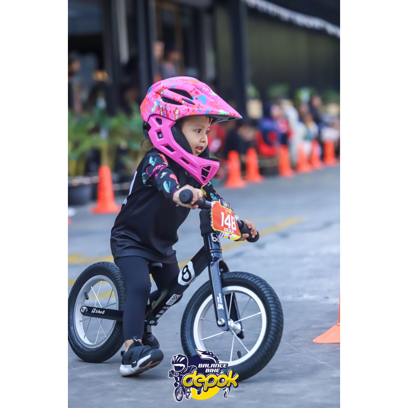 PRELOVED BALANCE BIKE BIKE8 PRO