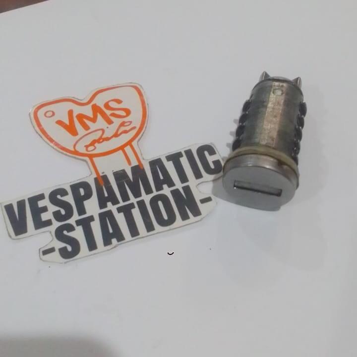 Anak kunci silinder kontak kunci jok vespa lx s prima sprint