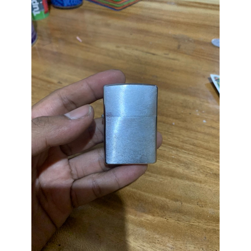 zippo brushed chrome xvi tahun 2000