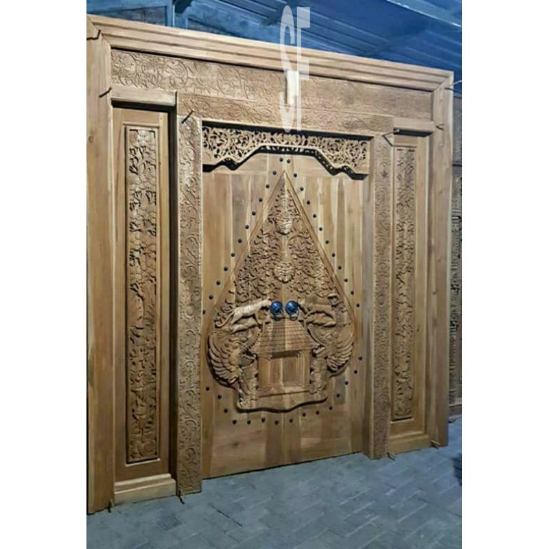 Gebyok klir 3D kusen pintu ukir kayu jati bagus rapi gunungan wayang