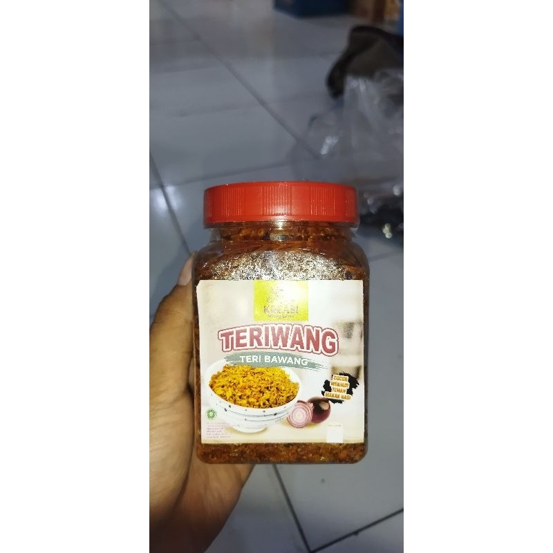 

TERIWANG teri bawang khas Cirebon