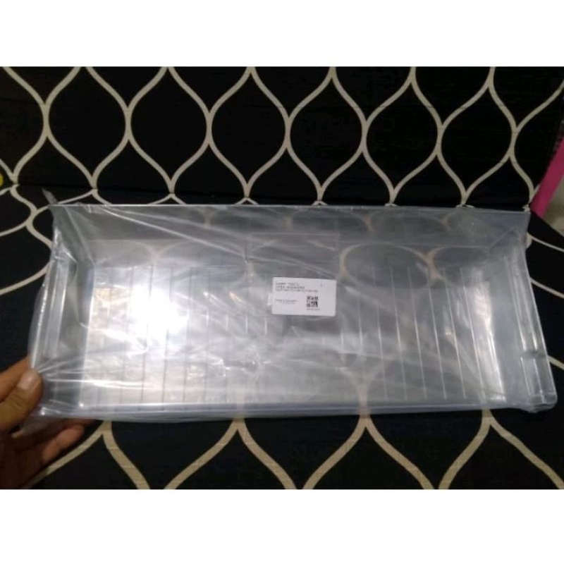 Rak ikan/daging kulkas Sharp 2pintu SJ 195