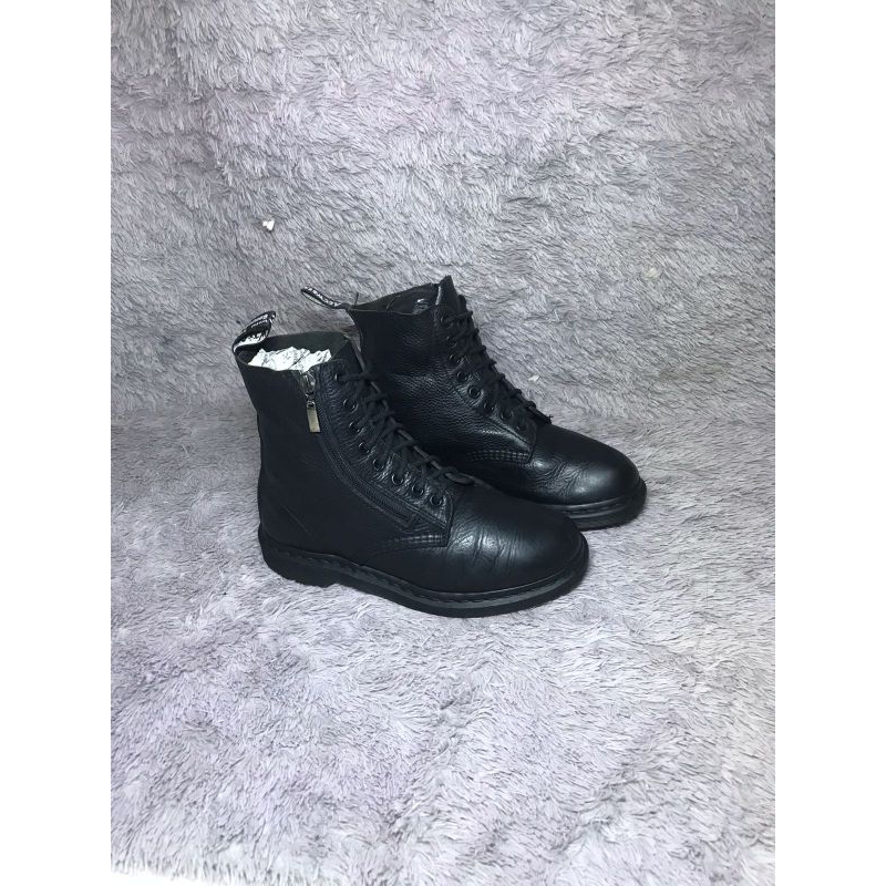 sepatu Dr Martens original second bran