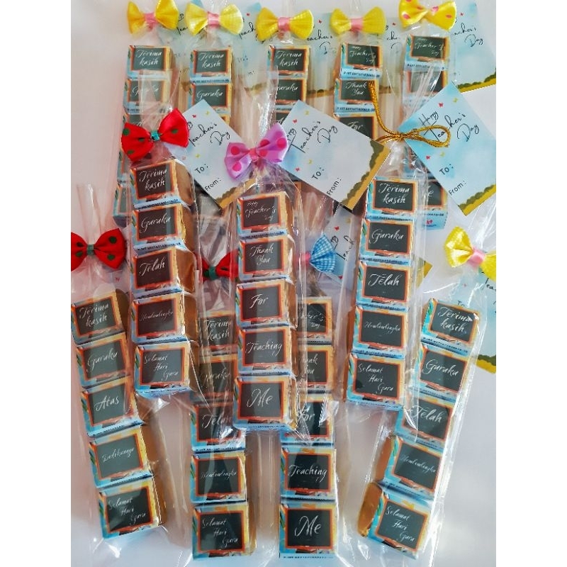 

Coklat Puzzle Hari Guru