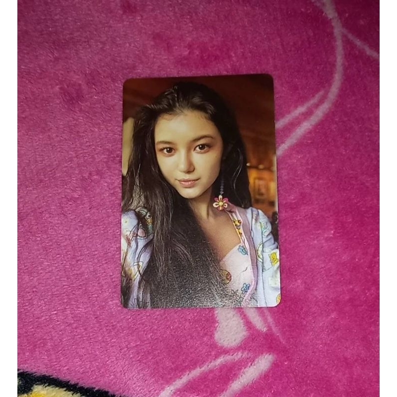 pc danielle newjeans official photocard new jeans nj bluebook ready stock