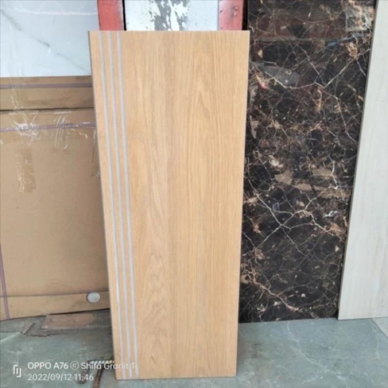 GRANIT TANGGA 30x90 20x90 MOTIF KAYU CUSTOM UKURAN