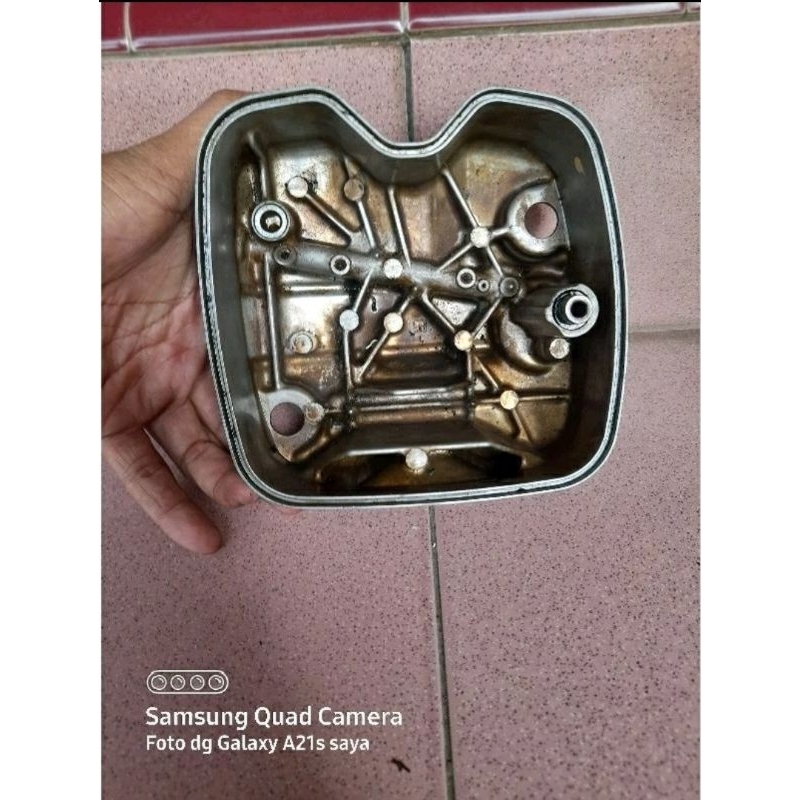 Tutup kop Capil kop rumah busi Megapro Monoshock KARBU original part lepasan motor