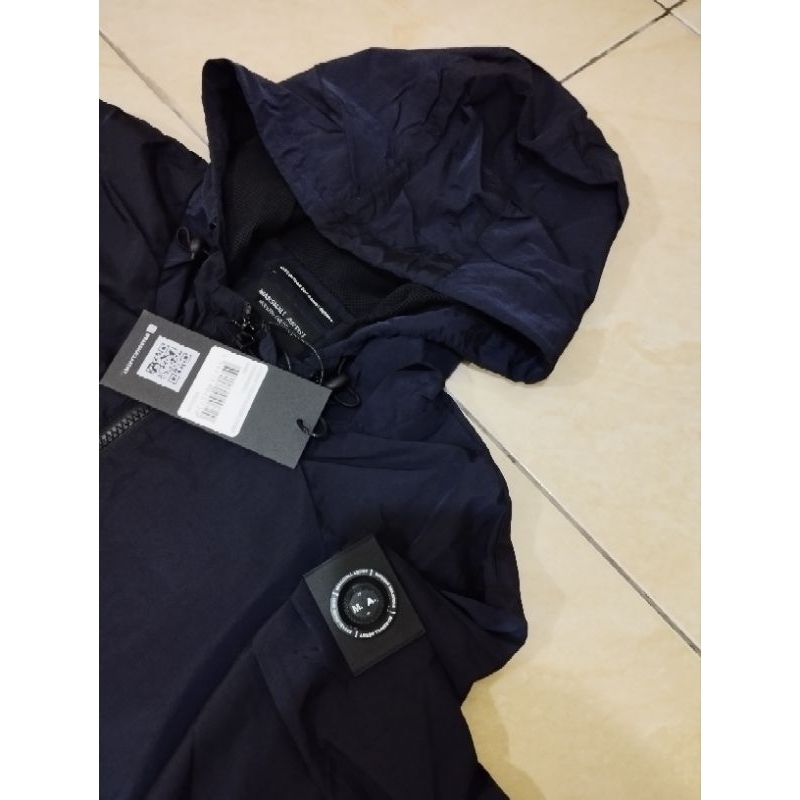 marshall artist liquid nylon windrunner