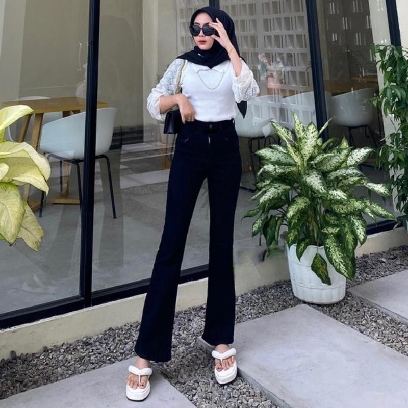 Highwaist Cutbray Jeans Wanita Kekinian