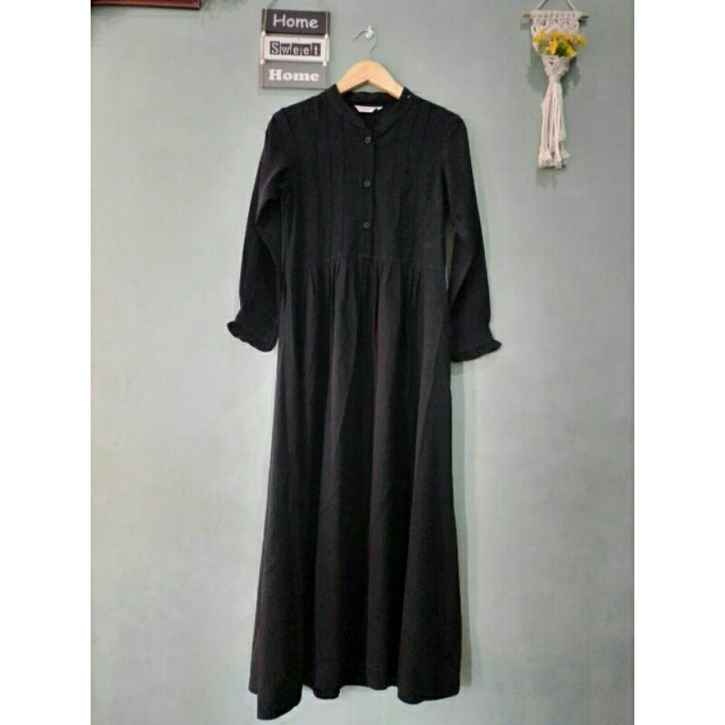 PRELOVED GAMIS WOLFIS  HITAM S