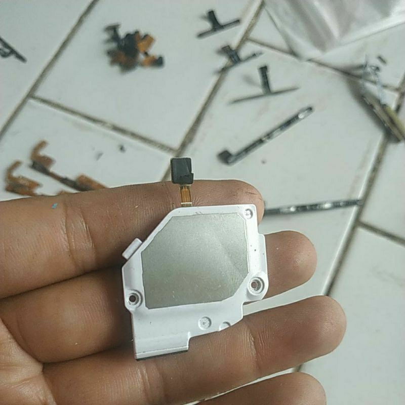 BUZZER bekas Samsung tab  GT N5100L