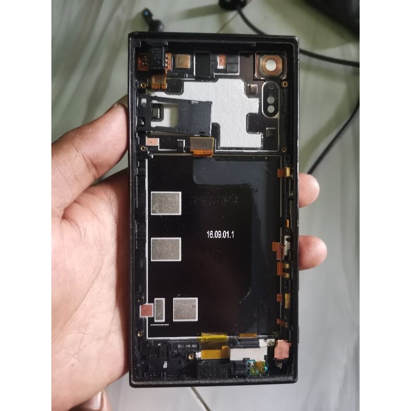 Frame tulangan sony Xz hitam