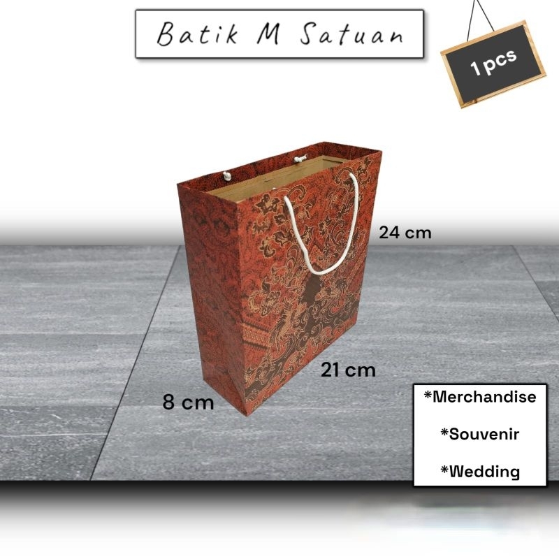 

Paperbag Batik M Satuan Ukuran 21×8×24 cm