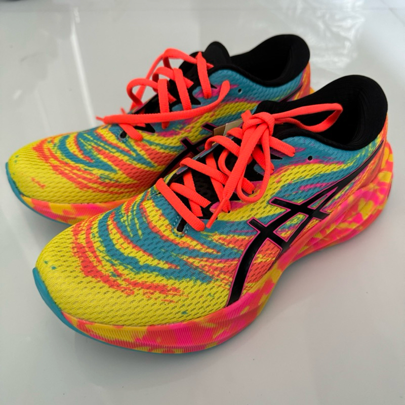 Asics Novablast 3 Color Injection