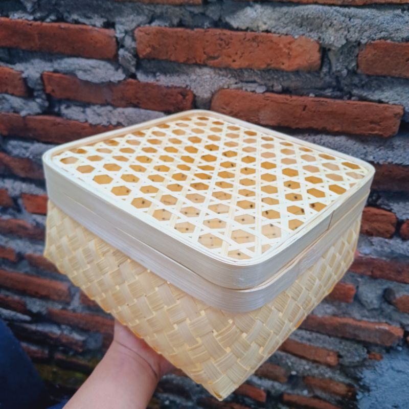 

Box Hampers Bambu