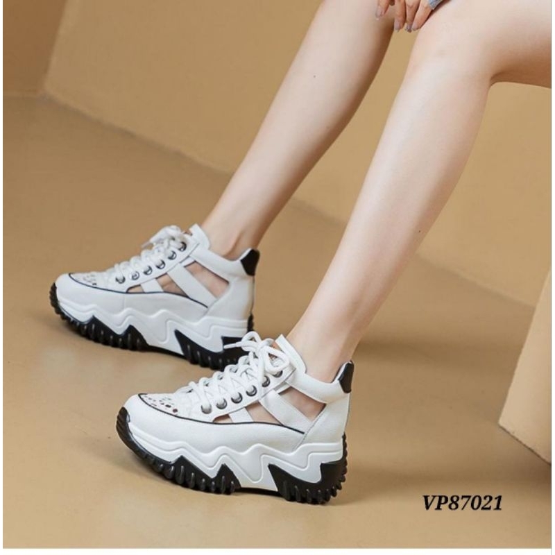Super Cakep Sepatu Wedges Bolong Bolong Style korea Vp87021