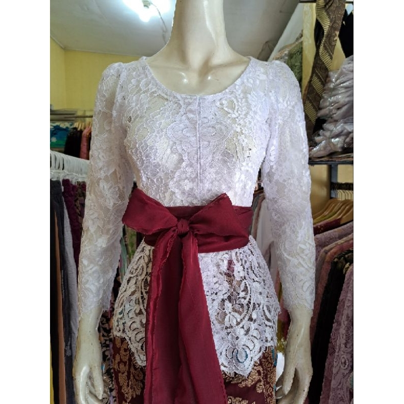 kebaya metalik