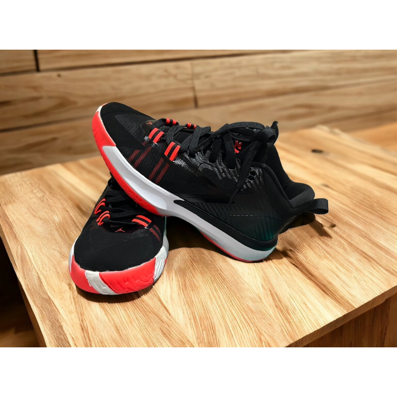 NK AJ Zion1 Hitam Infrared