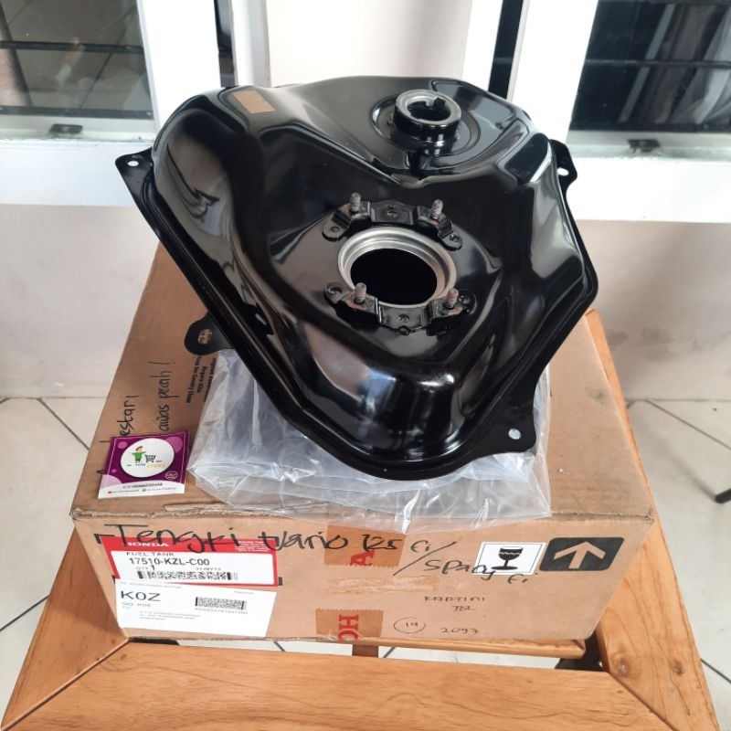 Tangki Bensin Fuel Tank Vario Techno 125 FI Lama Spacy Injeksi Original AHM 17510-KZL-C00