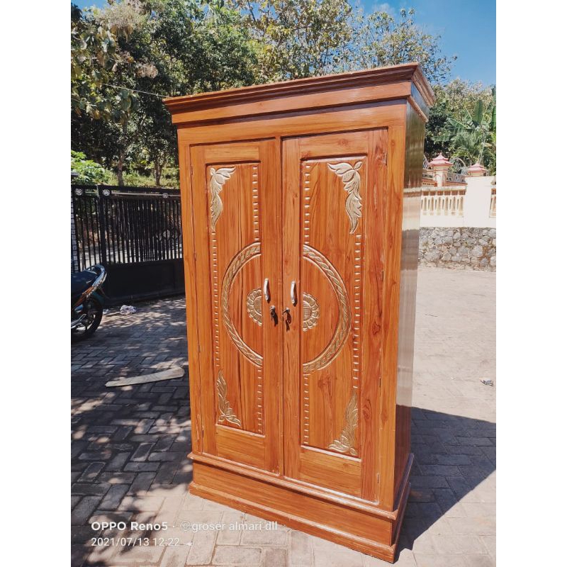lemari kayu jati murah / lemari pakaian kayu jati 2 pintu / lemari baju 2 pintu kayu jati