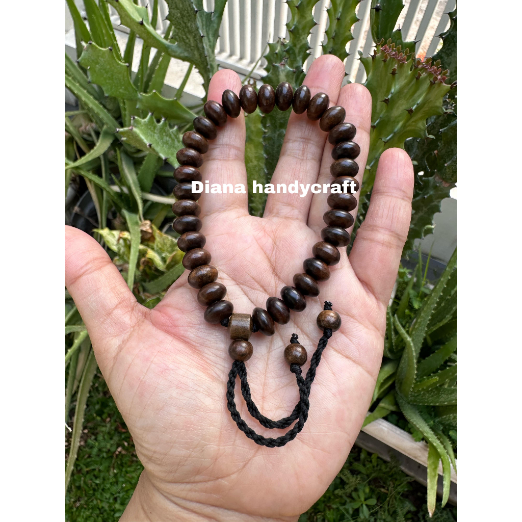 Tasbih  Gelang Kayu Gaharu Model Donat Original Gelang Tasbih Kayu Gaharu Oval
