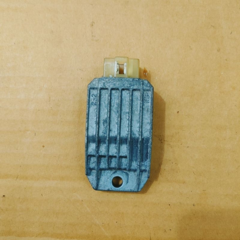 KIPROK REGULATOR YAMAHA VIXION NEW ORIGINAL