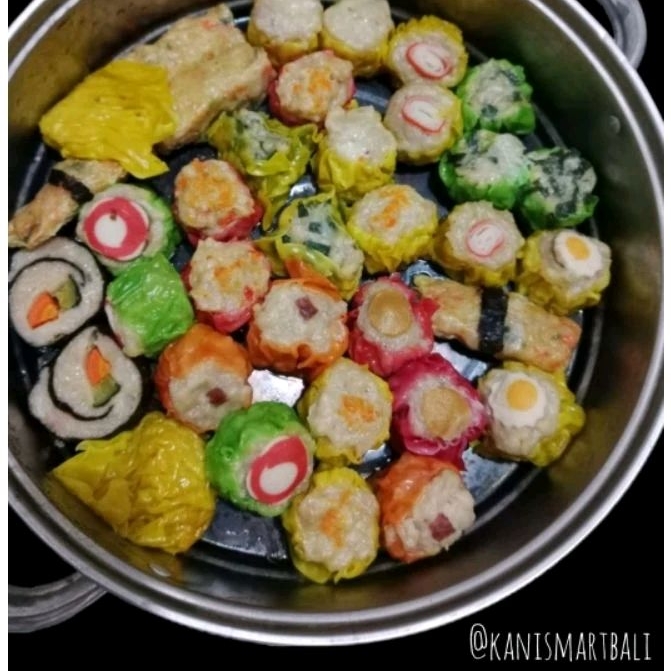 

DIMSUM KUKUS AYAM ECO MIX FROZEN / halal thoyib sumei / siomay dim sum frosen / sushi / crab / kucai / kembang tahu / nori / pedas / keju / mozarella