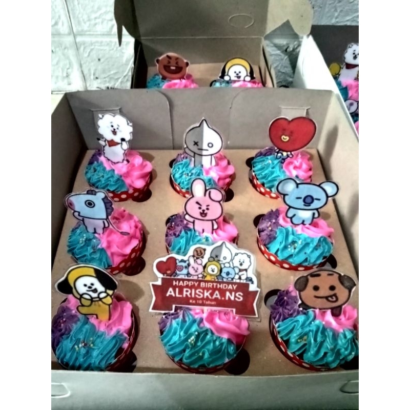 

cup cake karakter isi 9pcs