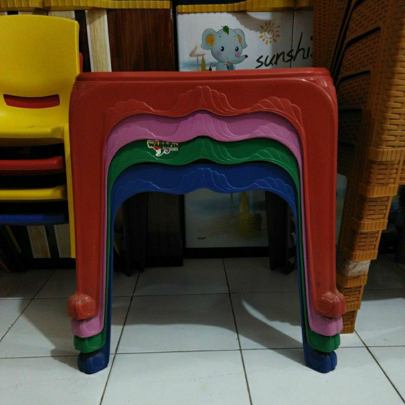 Meja Plastik Tamu/Meja Kopi/Meja Wapolin