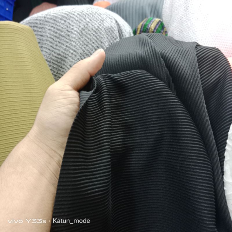 BAHAN KAIN KAOS KNIB STREET HARGA PER (SATU METER)