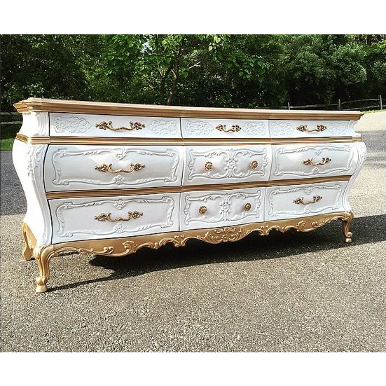 Bufet Panjang Minimalis Clasik