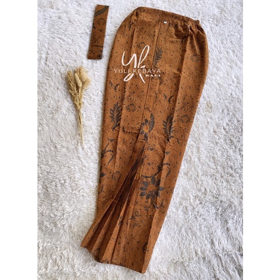 Rok Batik Jarik / Kamen jadi Wiru Wiron Batik Sogan Halus [ART.  C2Y5]