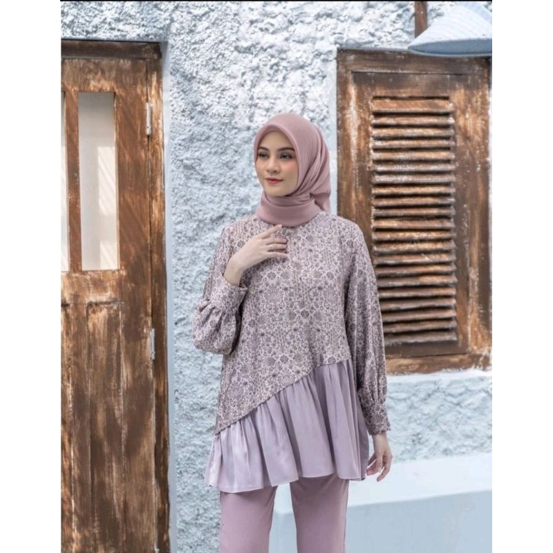 Rhea Shirt Heaven Lights New Ori