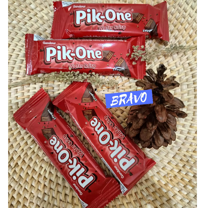 

chocolate coklat pik one Wafer Salut Lapis Cokelat Susu PIK-ONE