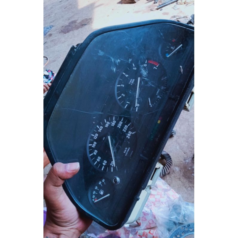 SPEEDOMETER BMW E34 M20 520i ORIGINAL