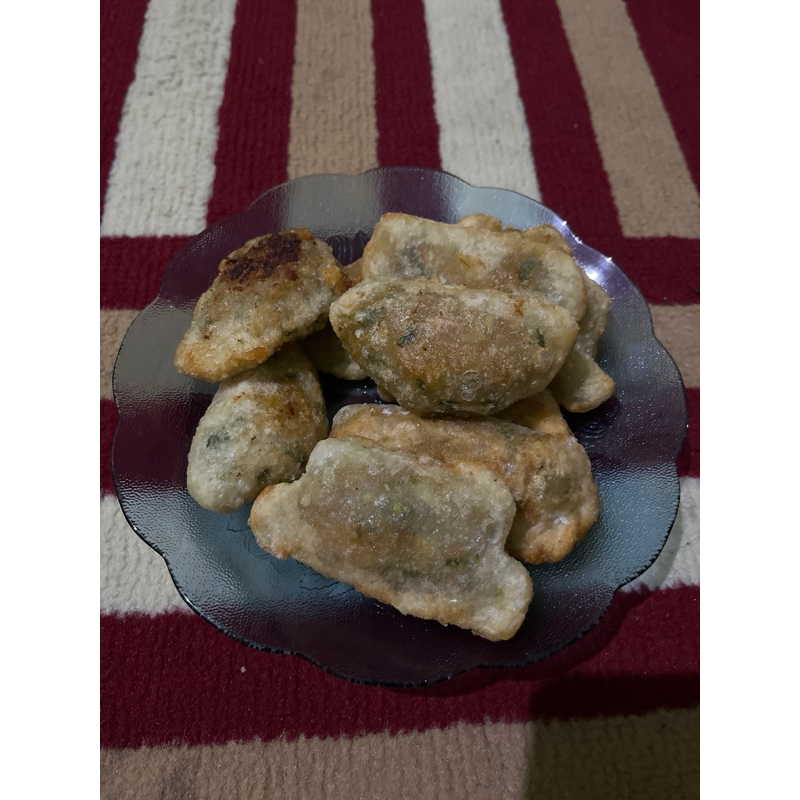 

Cireng isi Ayam Suwir Jeletot